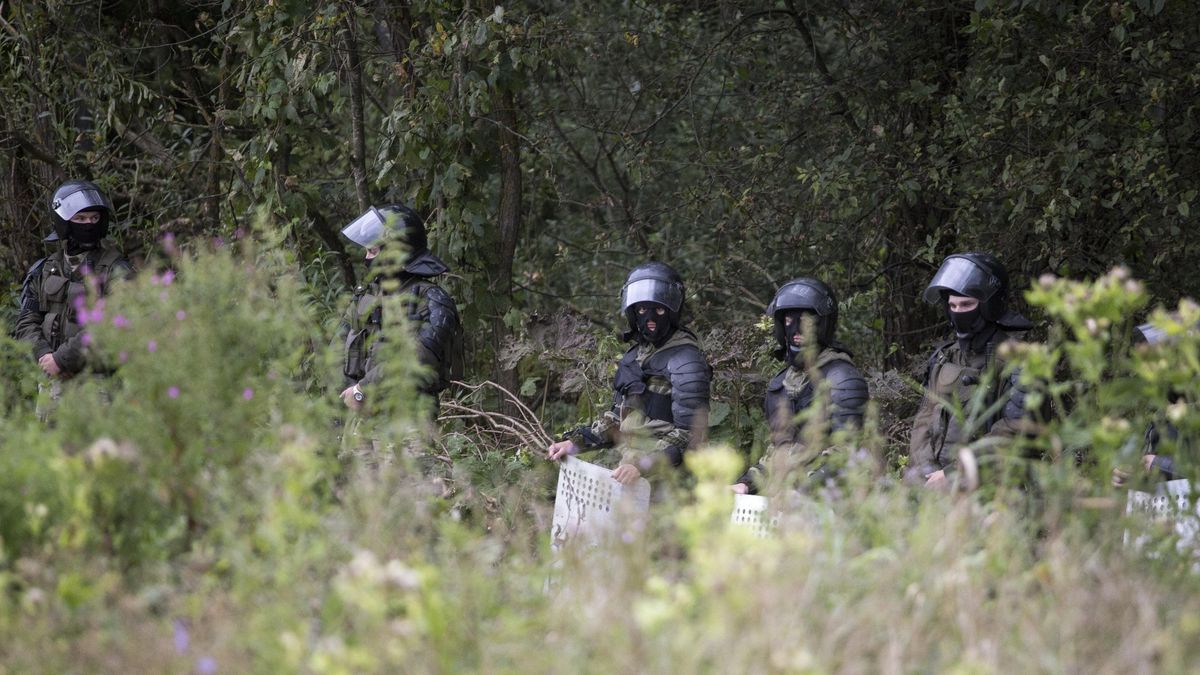 Białoruskie służby w pobliżu wsi Usnarz Górny