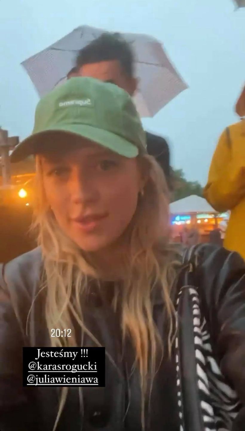Julia Wieniawa i Jessica Mercedes na koncercie