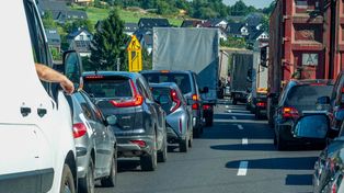 Karambol na A4. Gigantyczny korek i paraliż obwodnicy