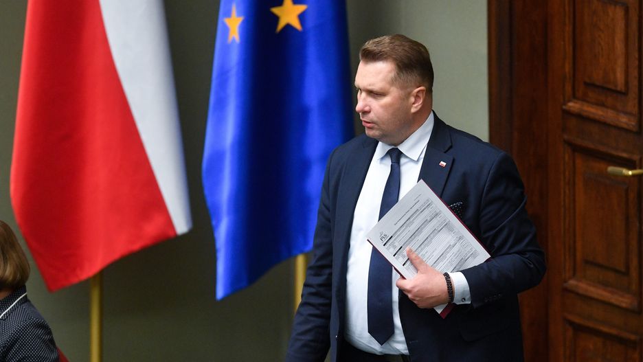 Przemys�aw Czarnek
Warszawa, 29.09.2022. Minister edukacji i nauki Przemys�aw Czarnek na sali plenarnej podczas posiedzenia Sejmu w Warszawie, 29 bm. Sejm przyj�� ustaw� o wyd�u�eniu kadencji samorz�d�w do 30 kwietnia 2024 r. (amb) PAP/Radek Pietruszka
Radek Pietruszka
9 9. IX kadencja, kadencji, parlament, plenarna, polityk, polityka, posiedzenie, posiedze�, sala obrad, sejm