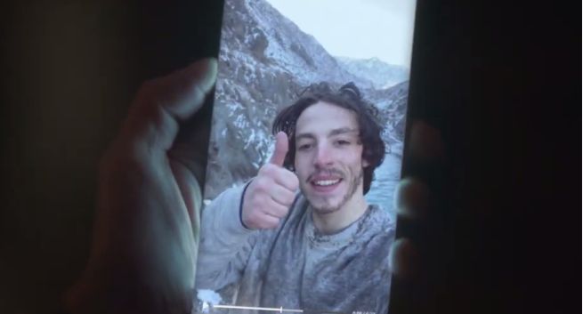 Transmisja dla mamy z górskiej wyprawy w reklamie Orange Love z Samsung Galaxy A40 (wideo)