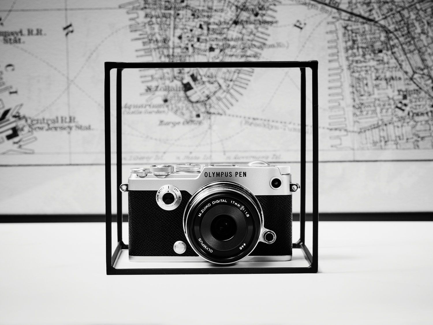 Olympus PEN-F - bezlusterkowiec, który rzeczywiście wygląda, jak aparat sprzed lat 3