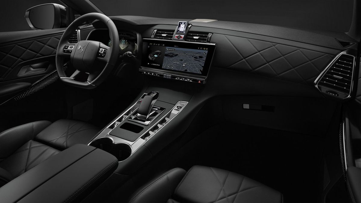 Nowy DS 7 zyskał ogromny ekran