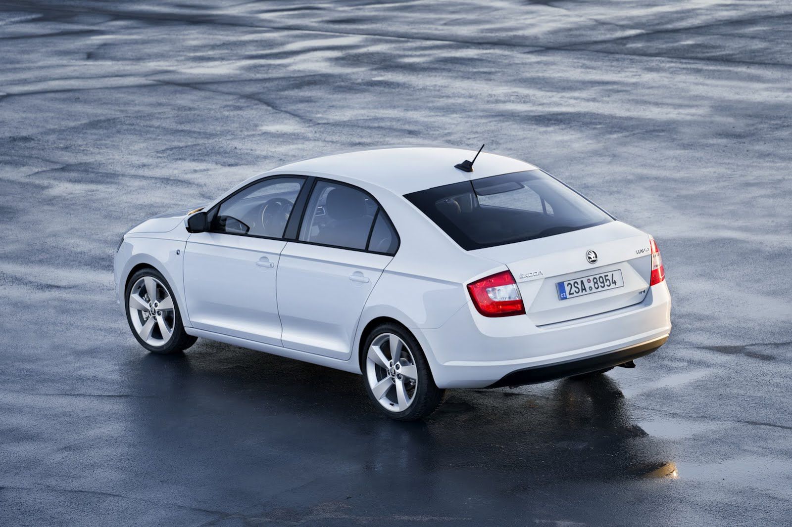 Skoda Rapid - oficjalne zdjęcia