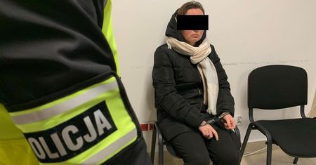 Matka oszpecała córkę, by wyłudzić pieniądze. Środki płynęły ogromnym strumieniem