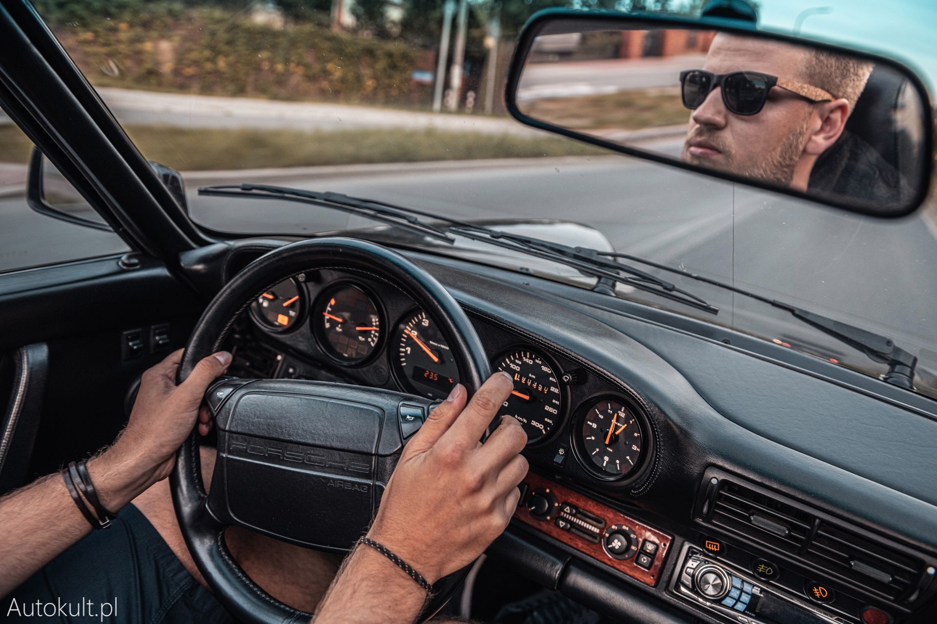 Porsche 911 964 Carrera 2 Cabrio