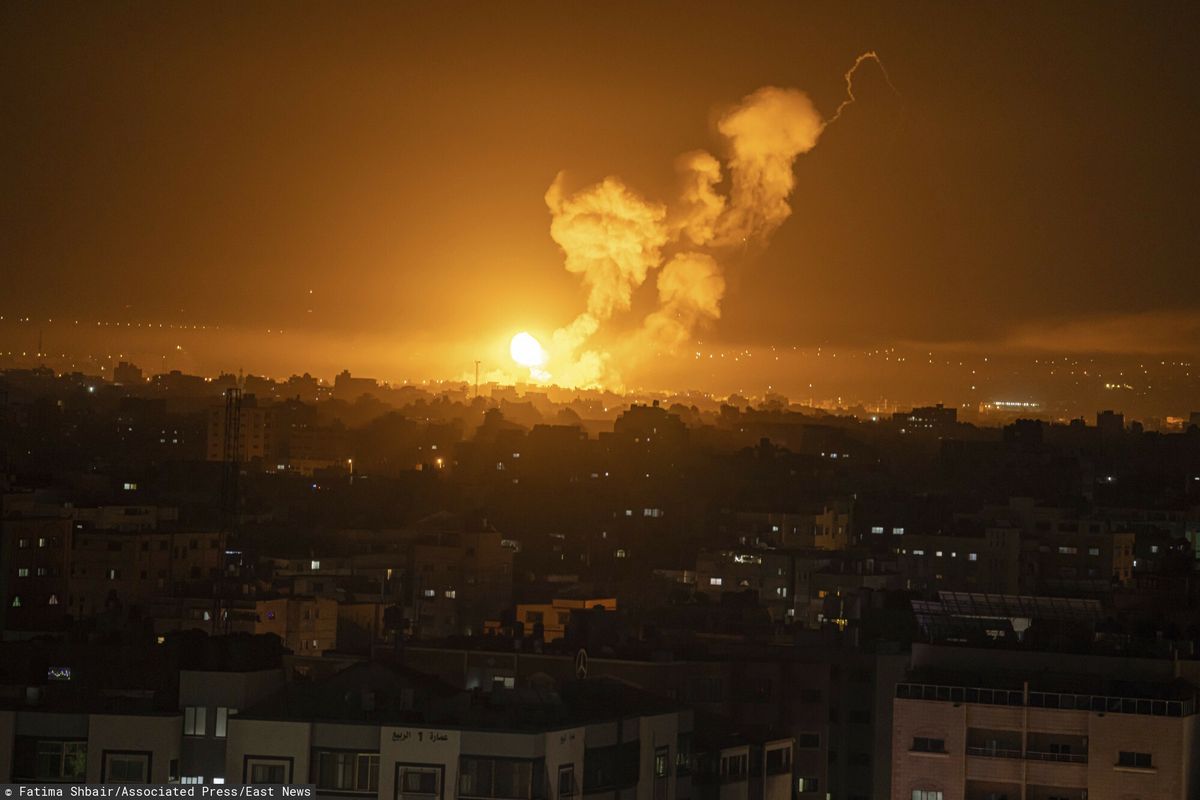 Izraelskie wojsko przeprowadza ataki powietrzne w Strefie Gazy