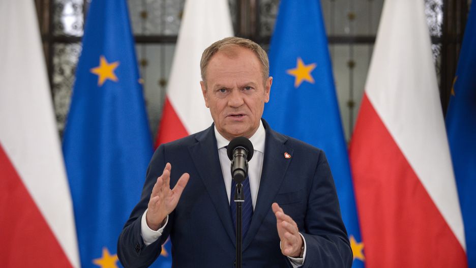Warszawa, 10.04.2024. Premier Donald Tusk na konferencji prasowej w Sejmie w Warszawie, 10 bm. (aldg) PAP/Marcin Obara