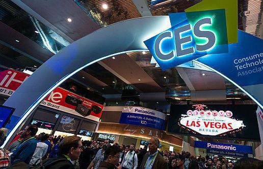 CES 2019: Wyścig sztucznych inteligencji, rozwijane telewizory i składane smartfony