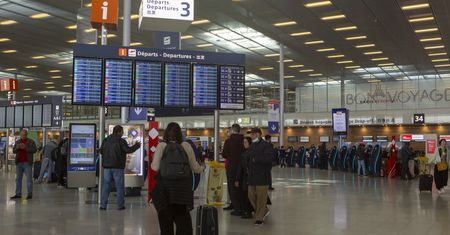 Duża awaria na lotnisku Paris-Orly. Odwołano prawie połowę lotów