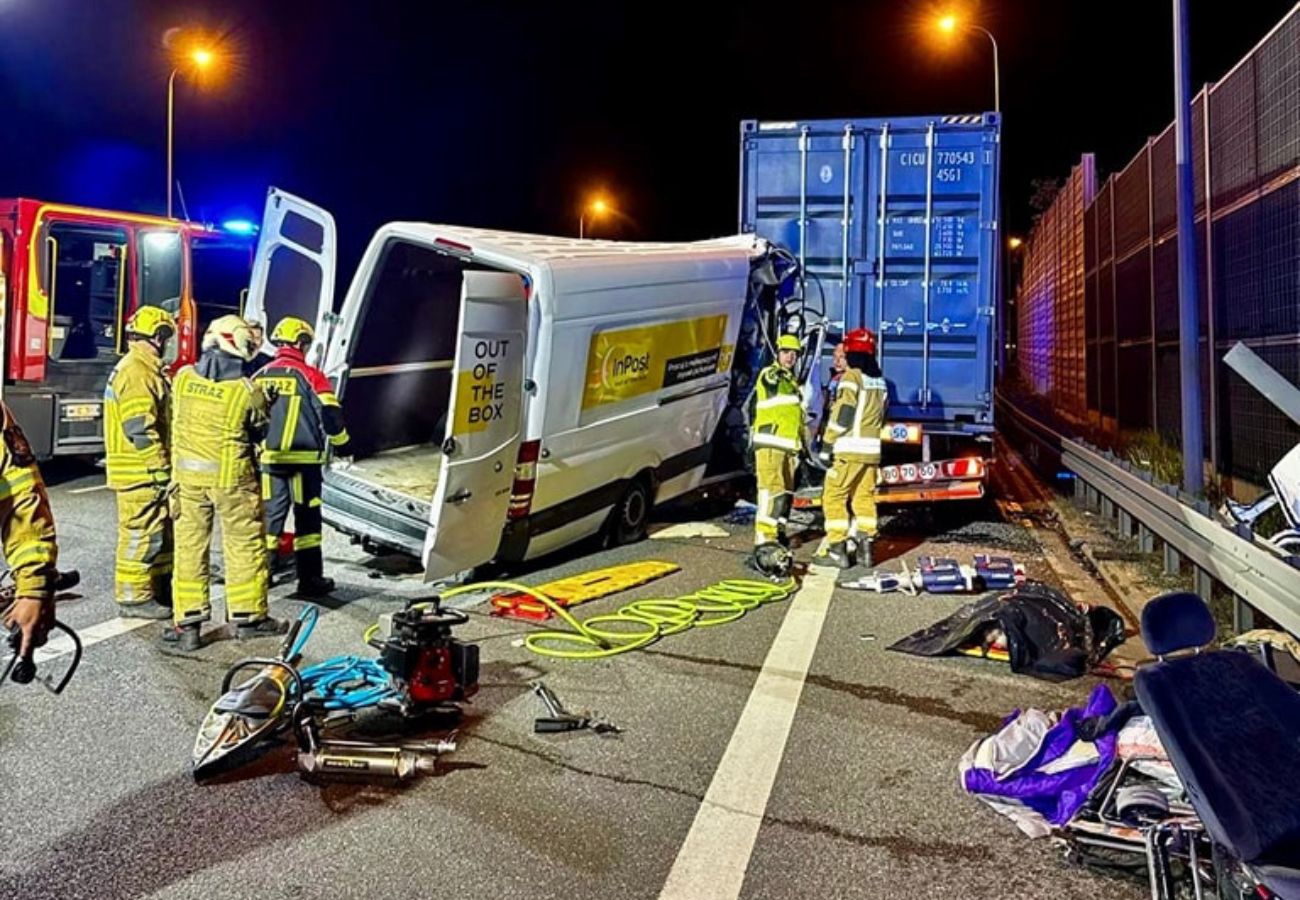 Tragiczny wypadek na S2. 5 osób nie żyje
