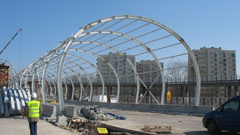 Budowa ekranu dźwiękochłonnego (fot. gddkia.gov.pl)