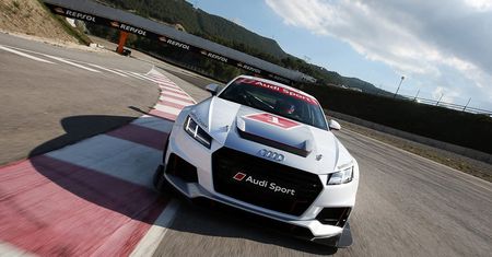 Kolej na Audi Sport TT Cup