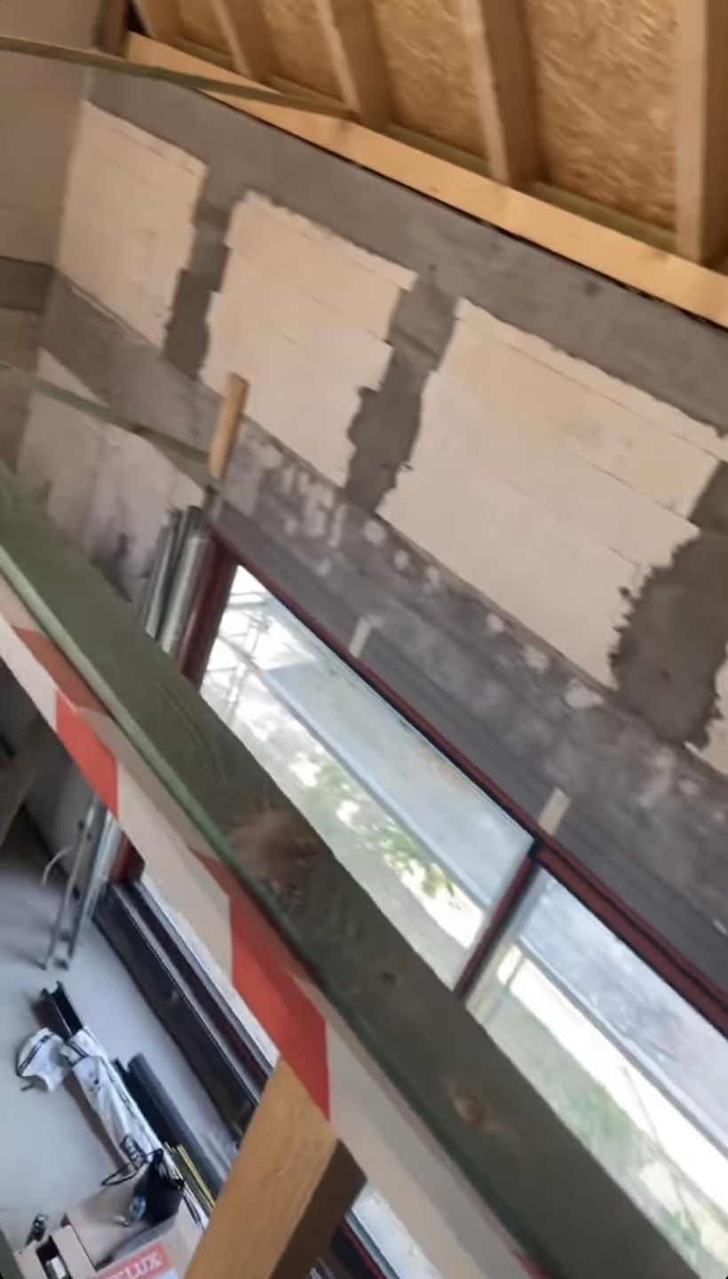 Agnieszka Dygant relacjonuje budowę swojego domu