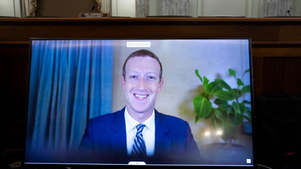Algorytm zwolnił 60 pracowników Facebooka.