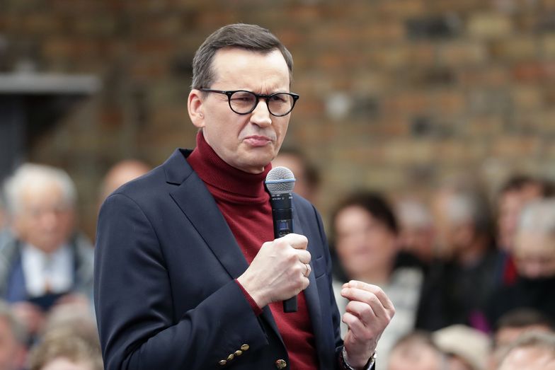 KATOWICE, POLAND - 2024/01/27: Mateusz Morawiecki, delivers a speech to the residents of Katowice during a meeting called "Let's Be Together" campaign. (Photo by Grzegorz Wajda/SOPA Images/LightRocket via Getty Images)