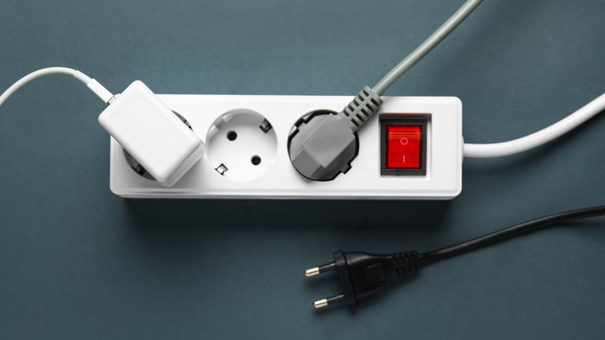 Czy zwykły przedłużacz może spowodować pożar?