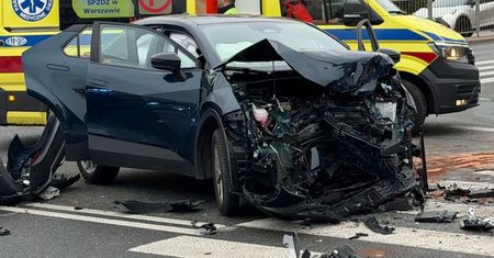 Nie miał prawa jazdy, spowodował wypadek pięciu aut. Kierowca w szpitalu
