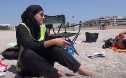 Sprzedaż burkini bije rekordy na świecie. Coraz więcej chętnych na nietypowy strój kąpielowy