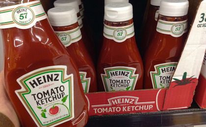 Popularny ketchup to wcale nie ketchup? Duże problemy Heinza