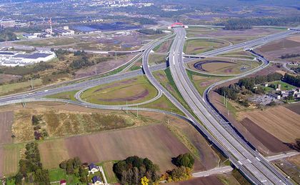 Wielkie napięcie nad austostradą. Nieprawidłowości przy budowie A1