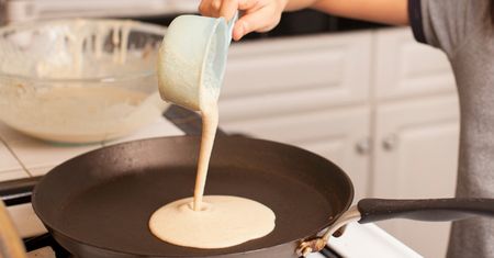 Dodaj ją zamiast mąki do naleśników. Wyjdą leciutkie, delikatne i wyjątkowo aromatyczne