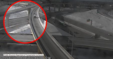 Spadł samochodem z 20-metrowego, oblodzonego wiaduktu. Przeżył