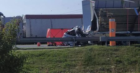 We wczorajszym wypadku na A2 zginął wykładowca UAM. To kolejna tragiczna śmierć w uczelnianym środowisku