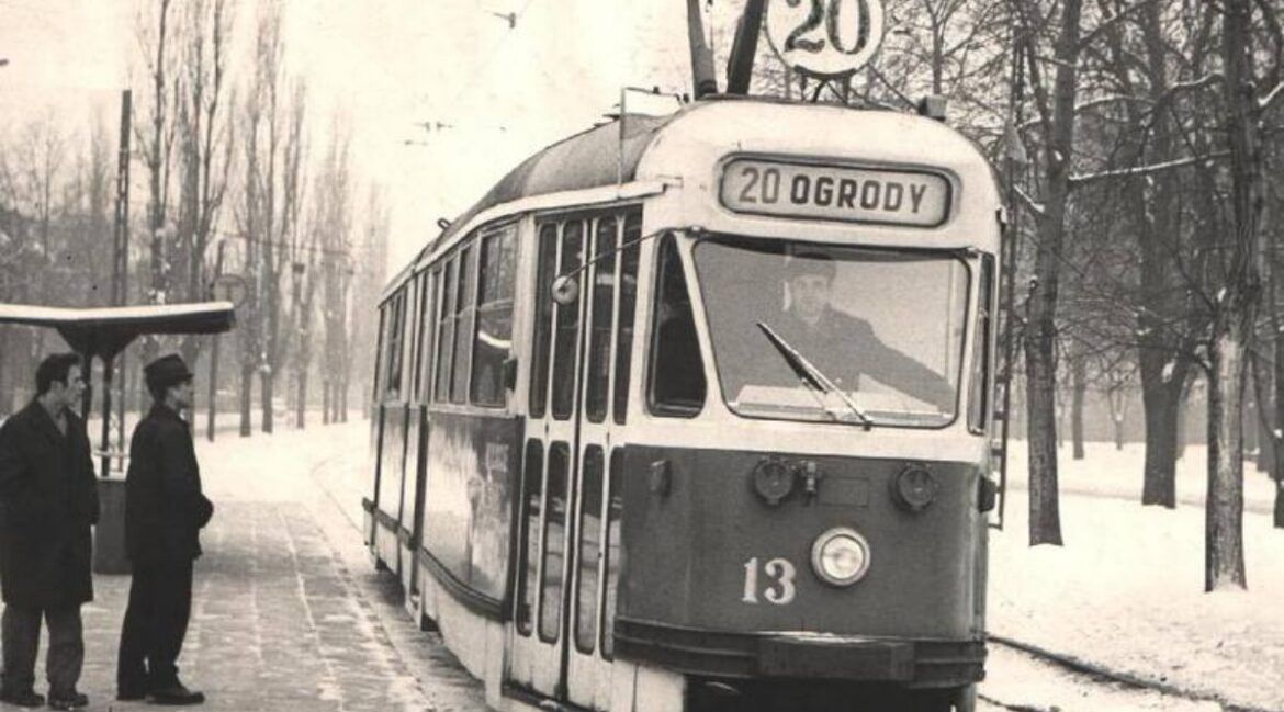 Tramwaje kursują ul. Przybyszewskiego już ponad 50 lat