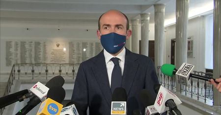 B. Budka: Opodatkowanie mediów to próba nałożenia kagańca