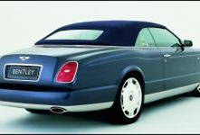Nowy Bentley: Azure