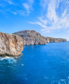 Najpiękniejsze plaże i zatoki Malty