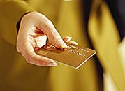 Eksperci: płacąc kartą kredytową za wycieczkę łatwiej odzyskać pieniądze