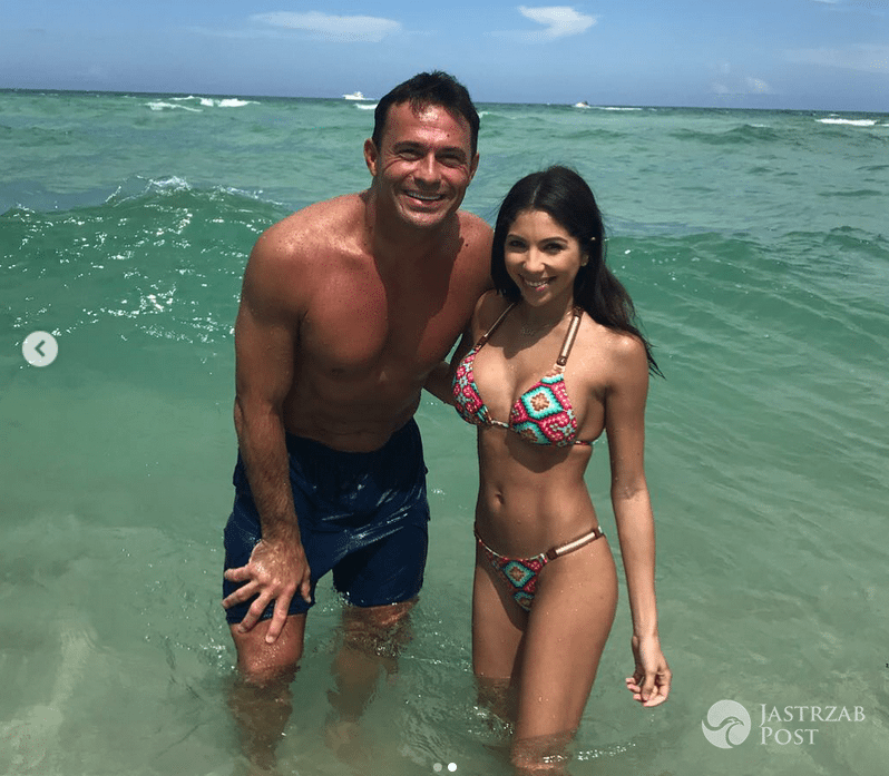 Romain Zago obściskuje się z przyjaciółką