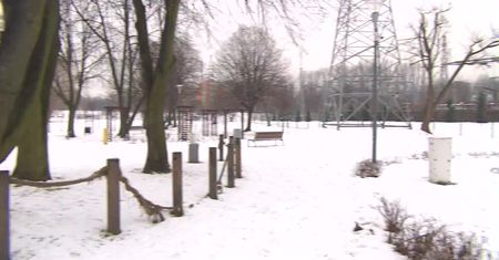 Dwóch wandali zdewastowało park dla niepełnosprawnych dzieci w Sosnowcu
