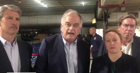 Eurodeputowani zatrzymani na lotnisku w Caracas. “Jutro wrócimy do wolnej Wenezueli”