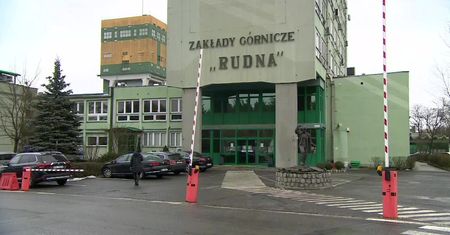 58-letni górnik osierocił dwoje dzieci. Specjalna komisja zbada przyczyny tragedii w kopalni Rudna Główna