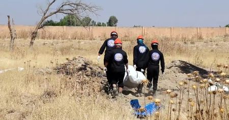 Odkryto masowy grób w pobliżu Ar-Rakki, dawnej stolicy ISIS w Syrii
