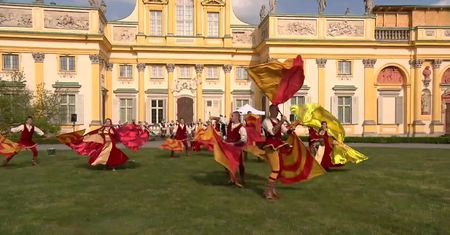 „Jedno z najpiękniejszych wydarzeń w Polsce”. Festiwal Chorągwi w Pałacu w Wilanowie