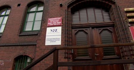 Zarzut usiłowania zabójstwa dla 17-latka, który zaatakował nożem pielęgniarkę w szpitalu