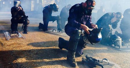 Druzgocący raport po policyjnych zatrzymaniach w Warszawie