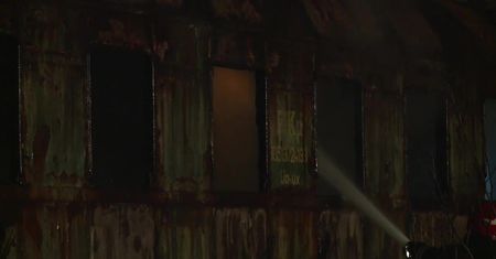 Pożar wagonów kolejowych, dwie osoby nie żyją