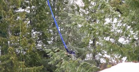 Wózek inwalidzki nie powstrzymał jej przed skokiem na bungee