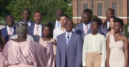 Chór gospel, który wystąpił na ślubie księcia Harry’ego i księżnej Meghan, podpisał kontrakt płytowy