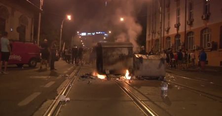 Setki poszkodowanych po antyrządowych manifestacjach w Bukareszcie
