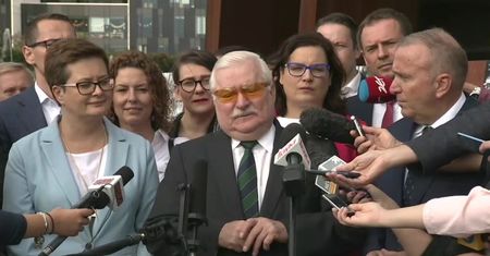 Lech Wałęsa: Po komunizmie budowanie nowej rzeczywistości jest bardzo trudne