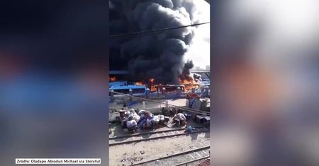 Zajezdnia autobusowa w Lagos podpalona. Wiele pojazdów spalonych