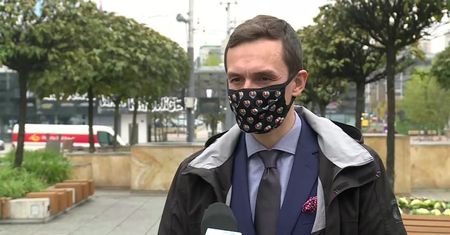 Samorządy skupują chryzantemy
