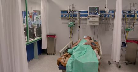 Brak łóżek i rąk do pracy w szpitalu uniwersyteckim w Białymstoku