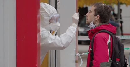 Masowe testowanie na Słowacji. Chcą przebadać prawie całą ludność kraju